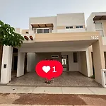 Espaciosa Casa En Playa Cerritos